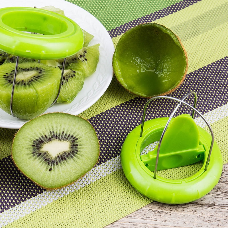 Kiwi Cutter: Creative Fruit Peeling