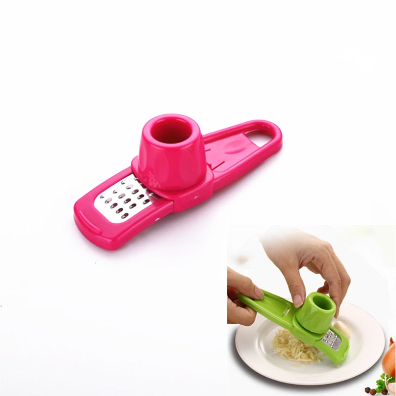 Flavorful Ease: Garlic Press & Squeezer