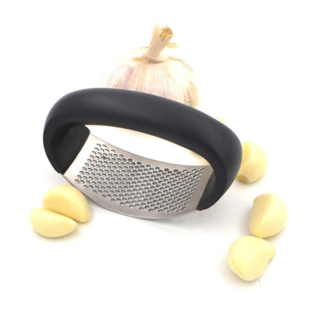 Flavorful Ease: Garlic Press & Squeezer