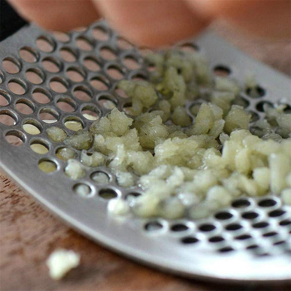 Flavorful Ease: Garlic Press & Squeezer