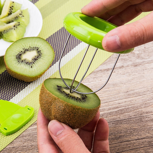 Kiwi Cutter: Creative Fruit Peeling